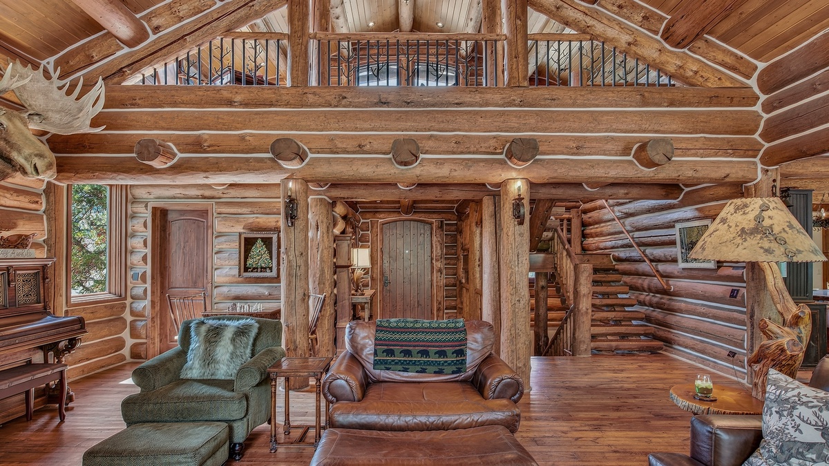 Great Room, Main Level - Seating area beside entry and loft