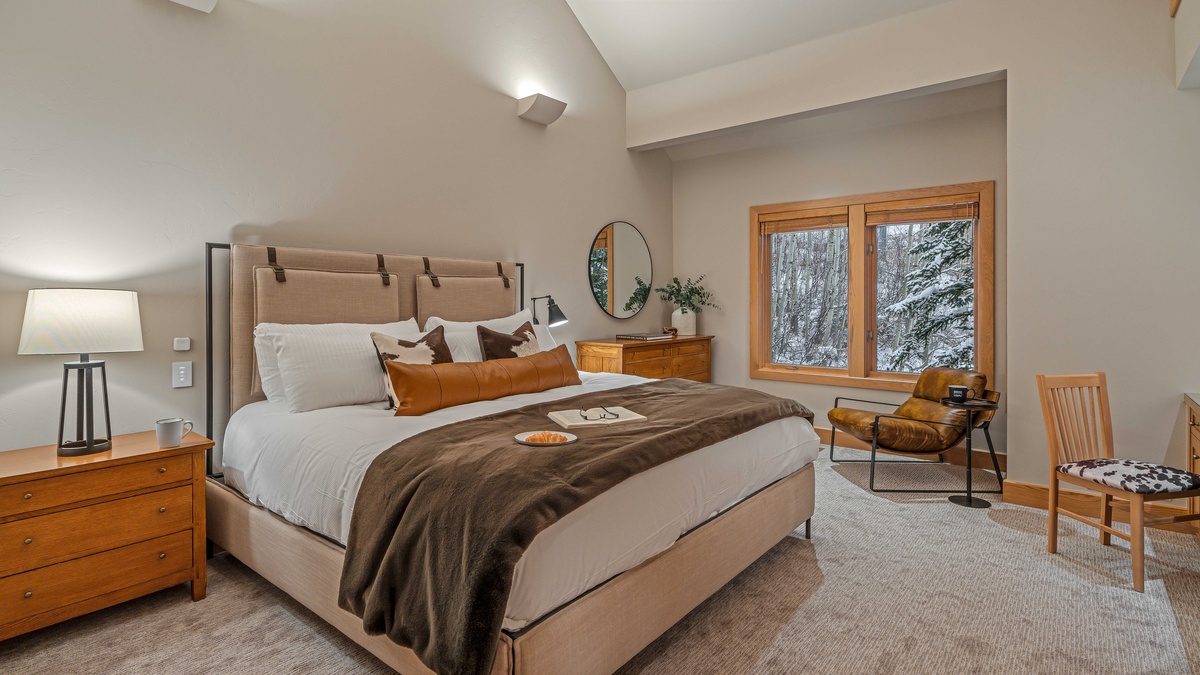 Bedroom 5, Upper Level - King suite 5 on upper level