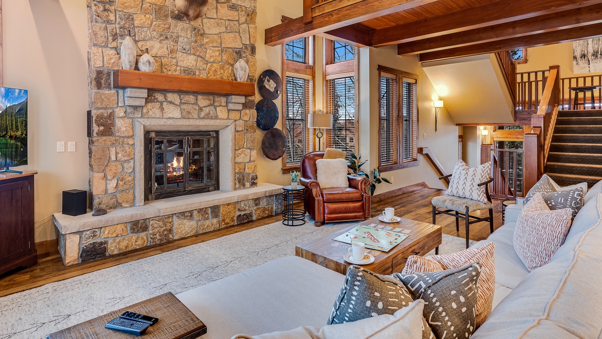 Great Room, Main Level