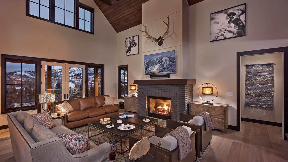 Great Room, Main Level - With fireplace
