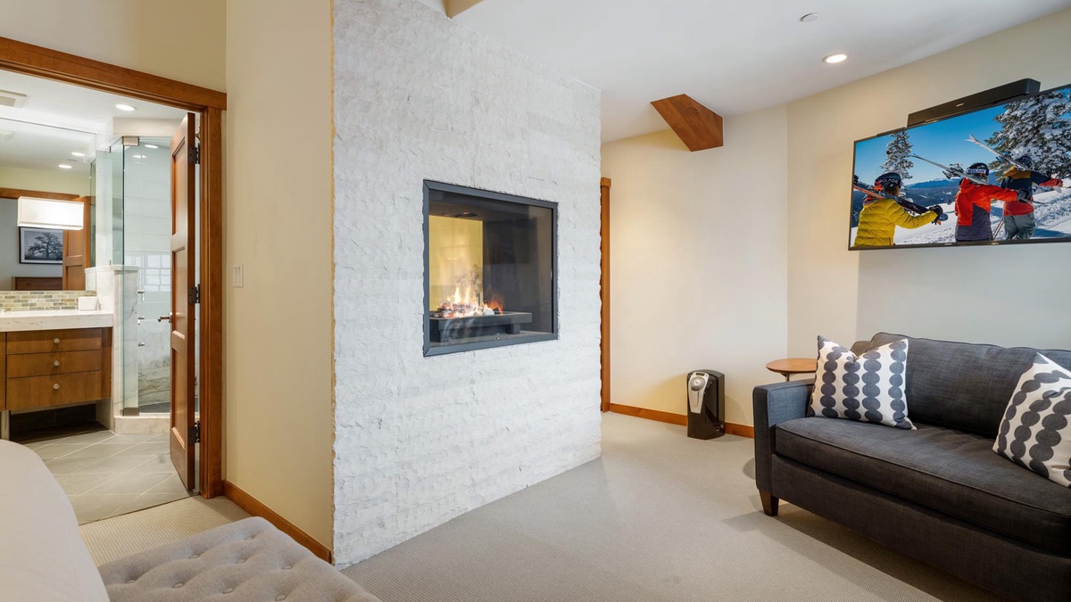 Bedroom 1, Upper Level - Primary Bedroom