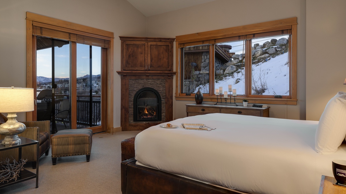 Bedroom 1, Main Level - Primary king bedroom with fireplace