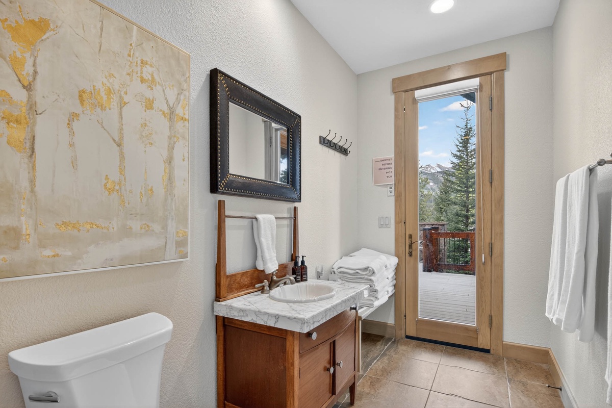 Powder Room, Main Level