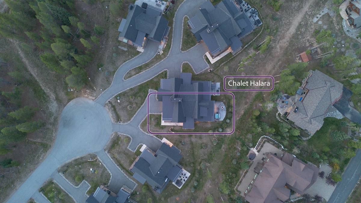 Exterior - Aerial view of the home and neighborhood