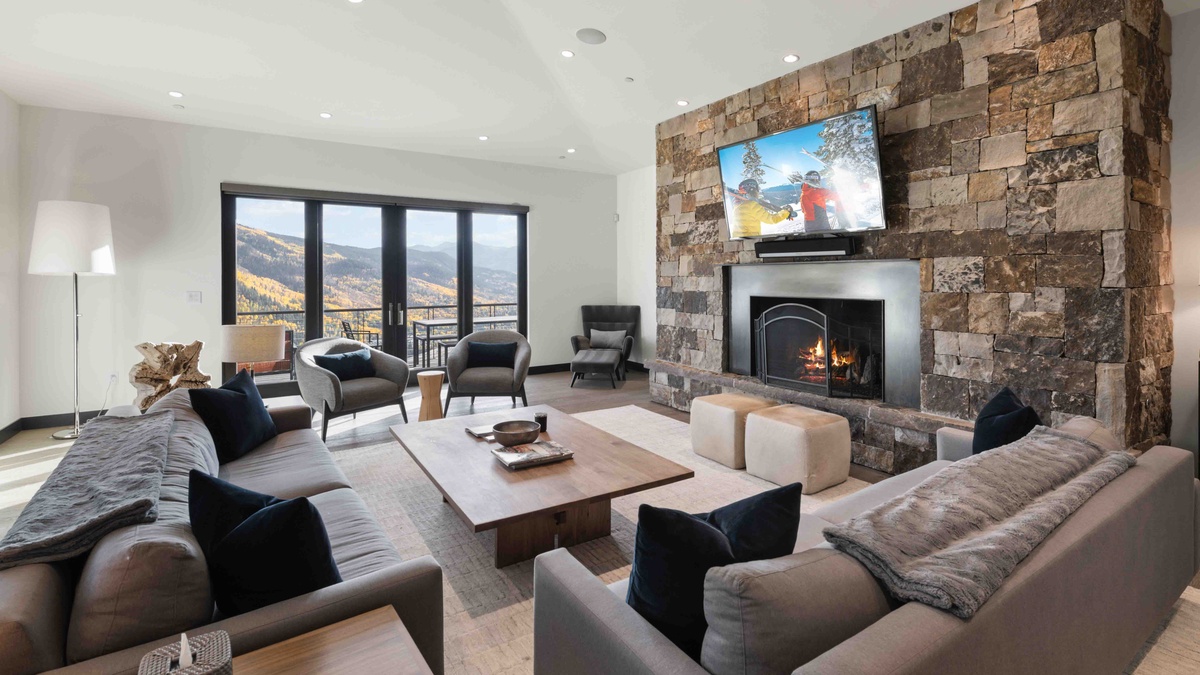 Great Room, Main Level