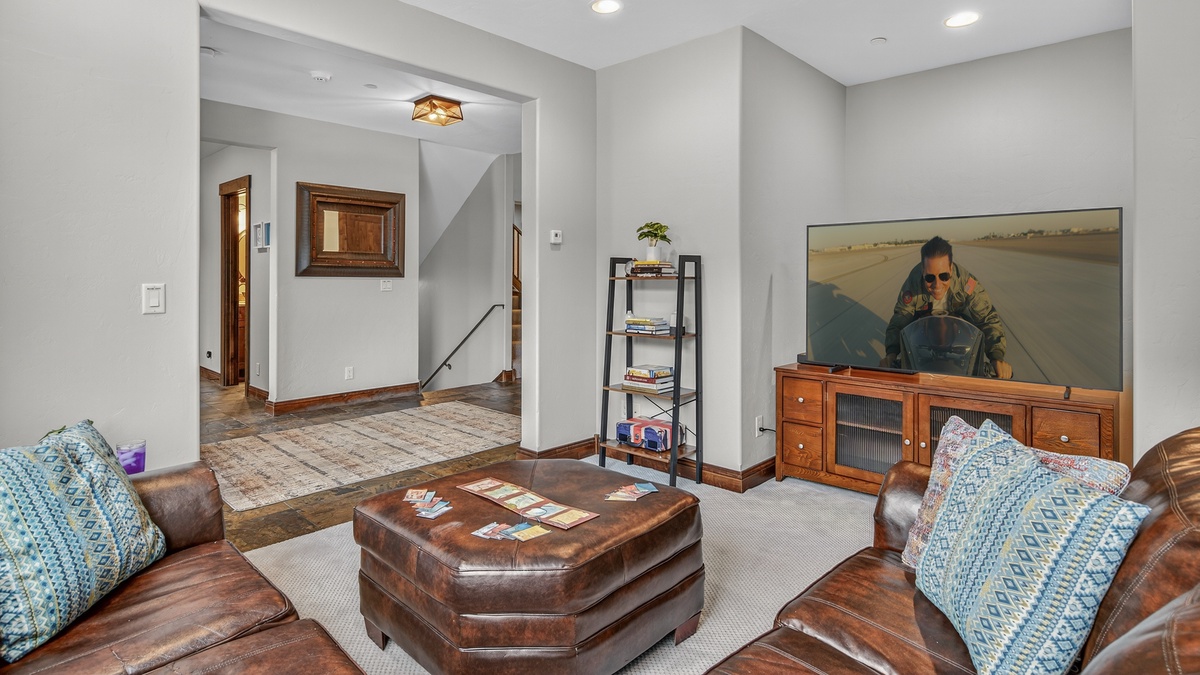 Office/Den, Main Level