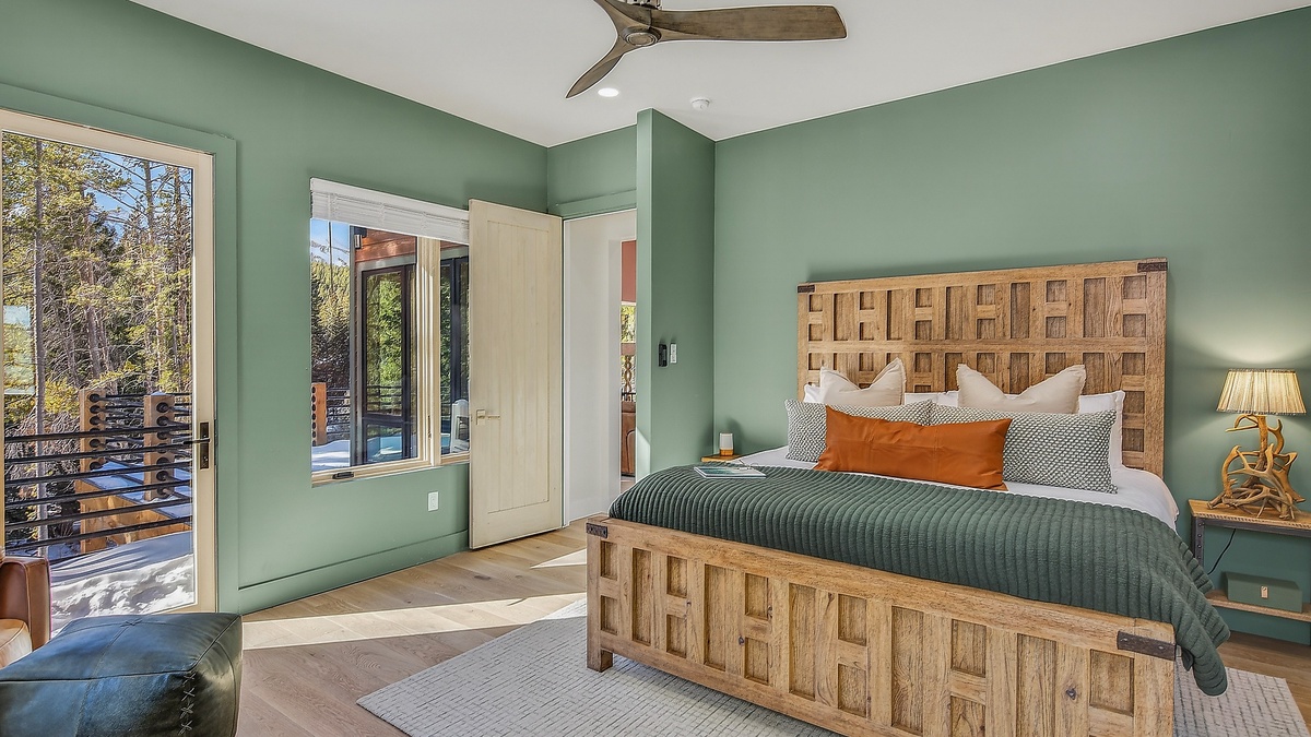 Bedroom 1, Main Level - Primary king suite with fireplace