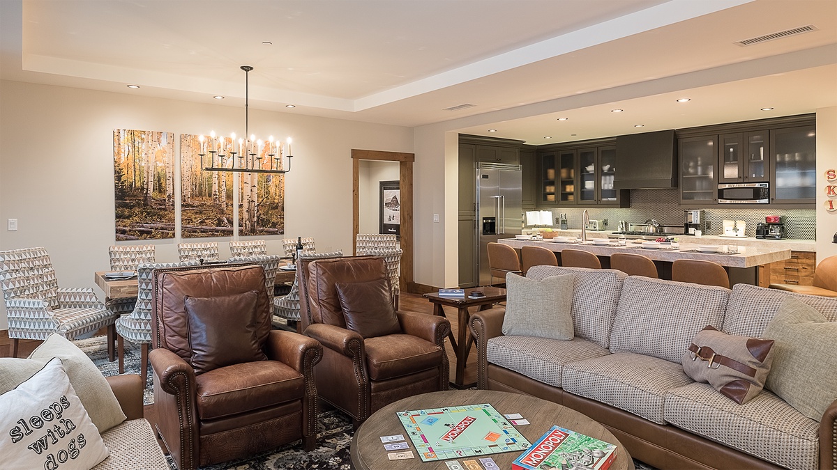 Great Room, Main Level - Open seating area with adjoining dining space