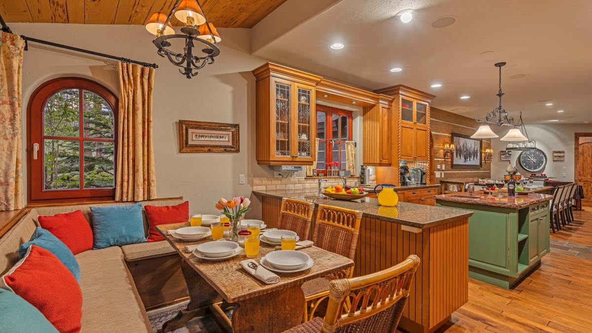 Spacious main level kitchen with breakfast nook