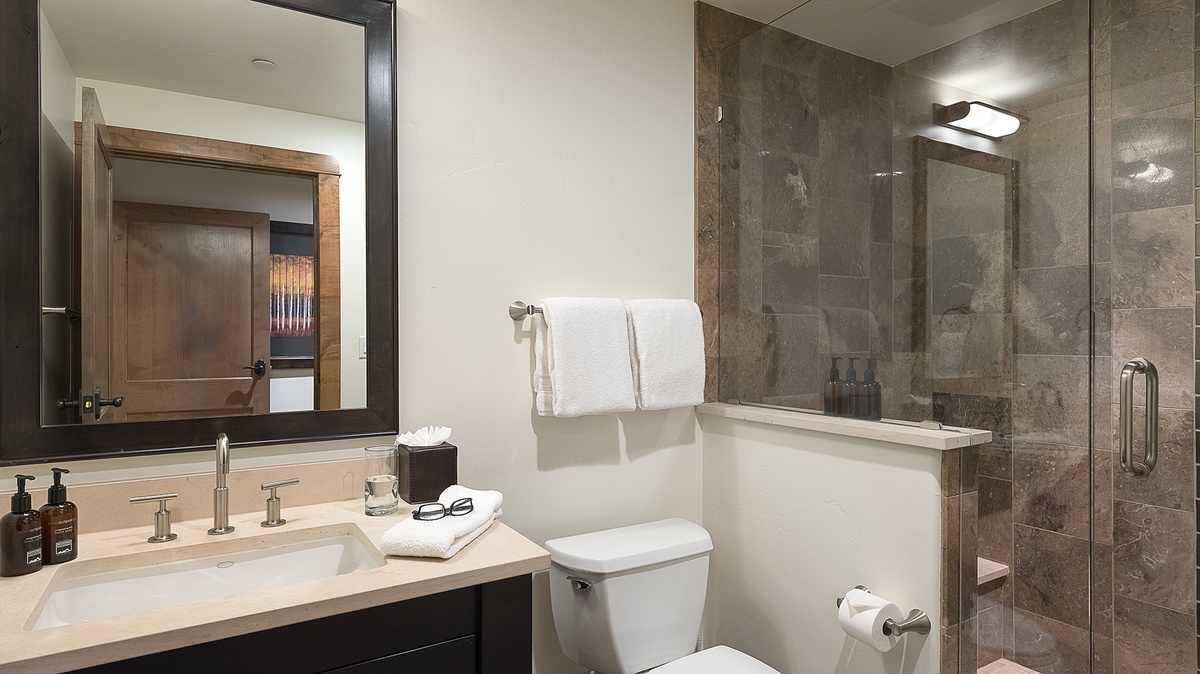 Bedroom 3, Main Level - Ensuite