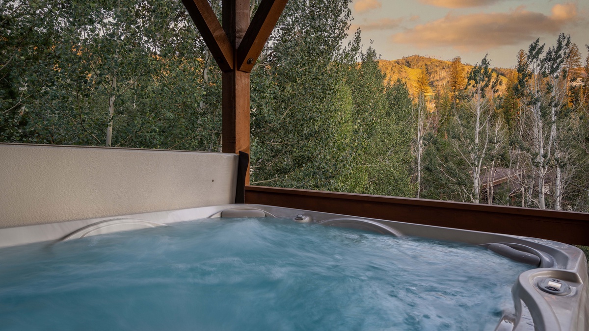 Private hot tub with stunning views