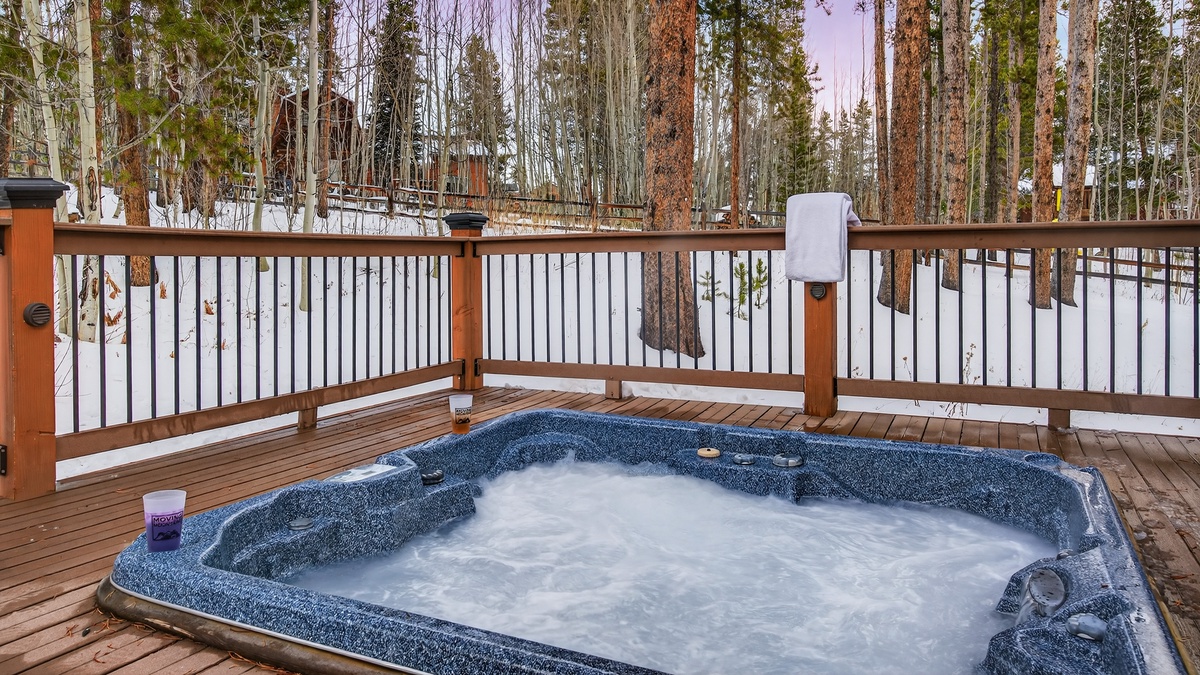 Deck with sunken hot tub