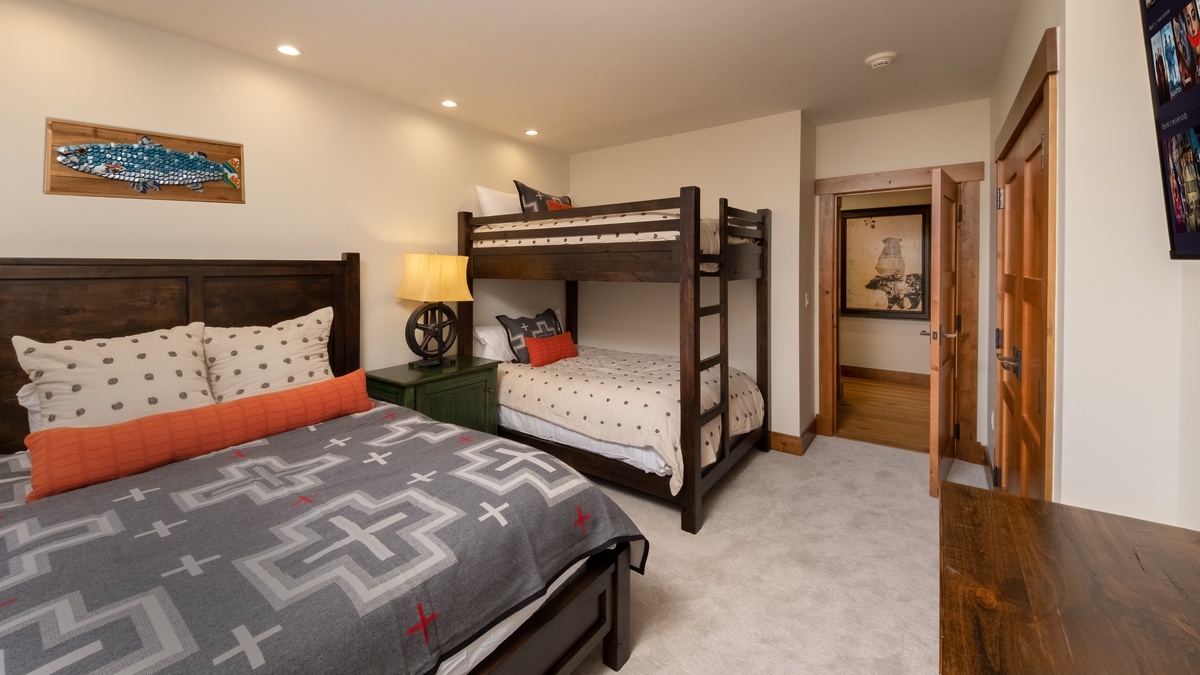 Bedroom 4, Main Level - Queen bedroom with queen-over-queen bunk