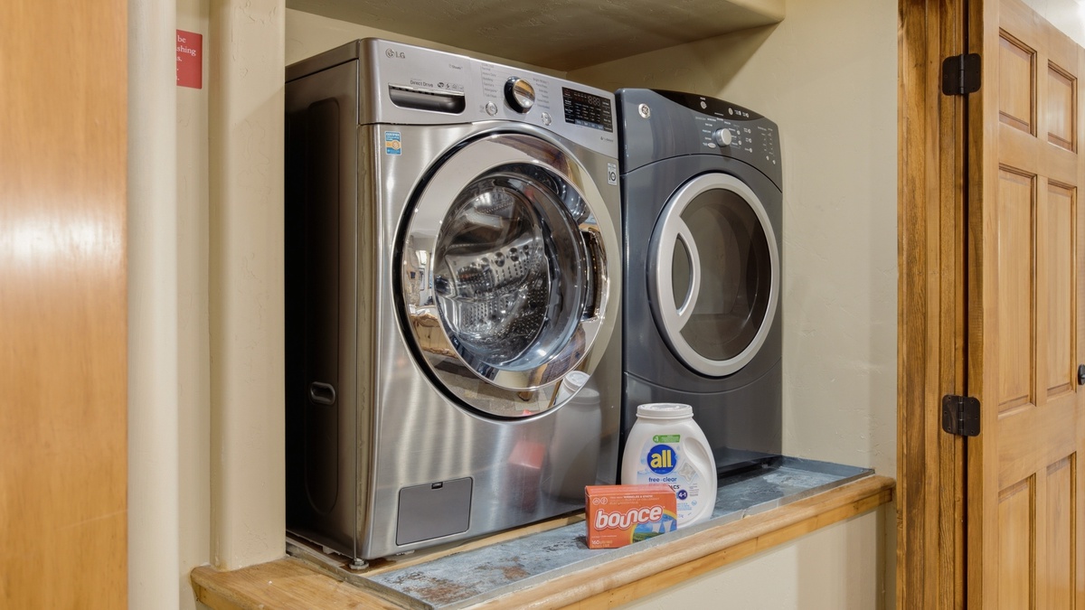 Laundry, Lower Level