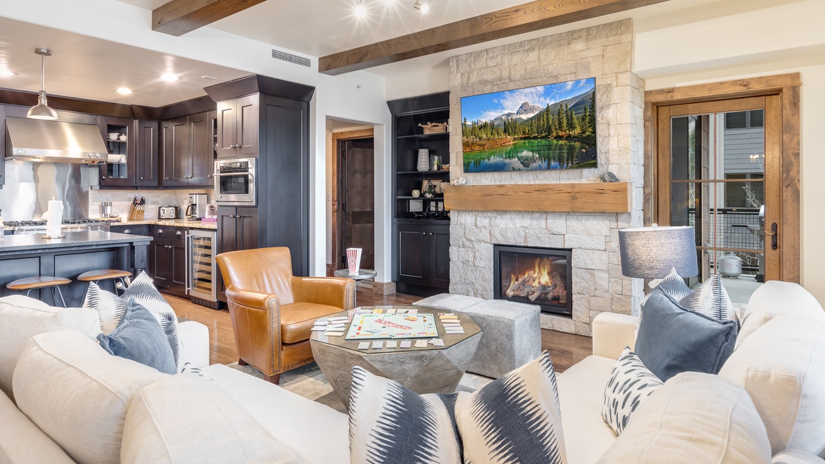 Great Room, Main Level - Great room into kitchen