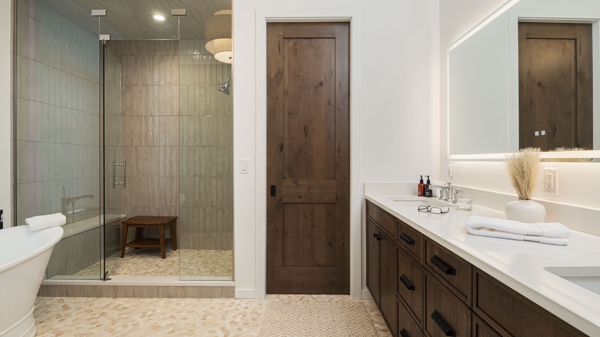 Bedroom 1, Upper Level - Ensuite with walk-in shower