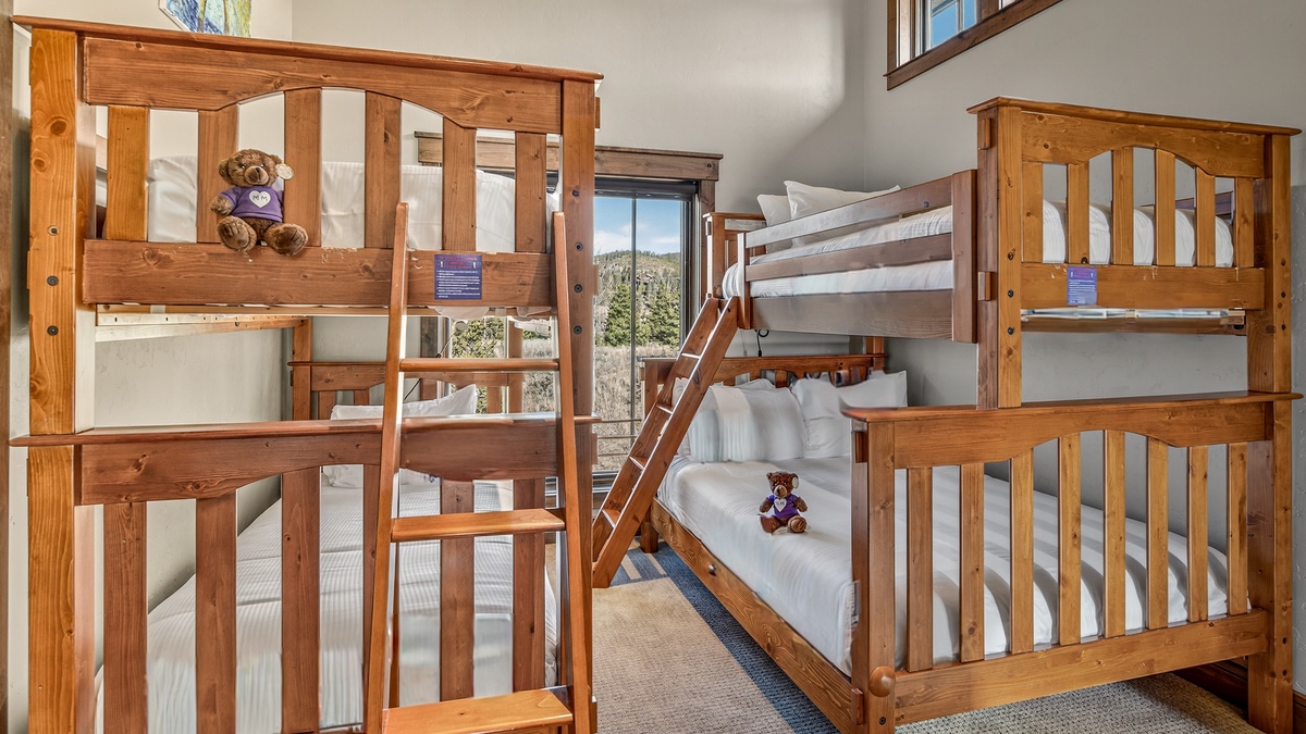 Bedroom 3, Upper Level - Twin over full & twin over twin bunk