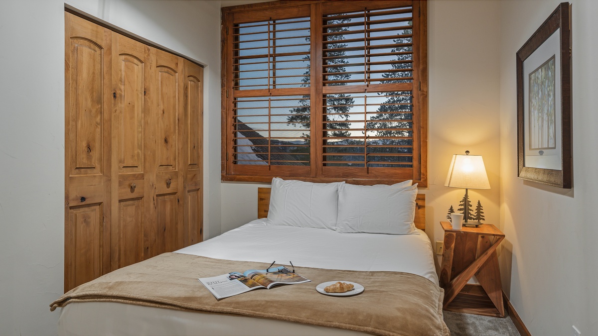 Bedroom 5, Upper Level - Queen suite 2 on upper level