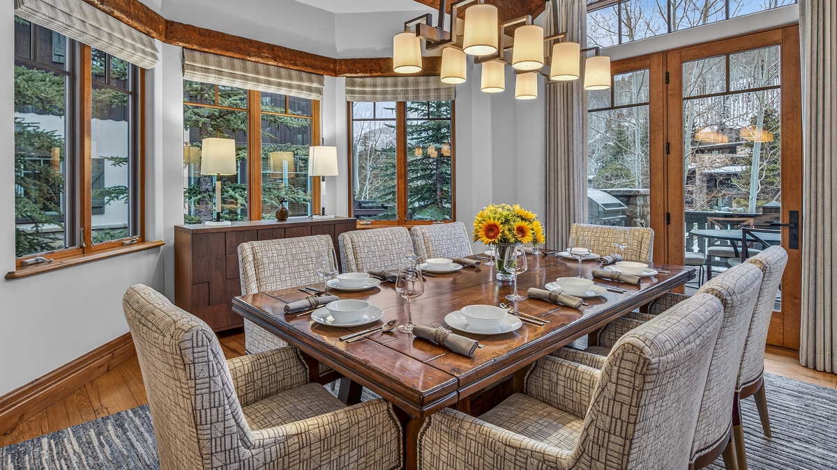 Dining Area, Main Level