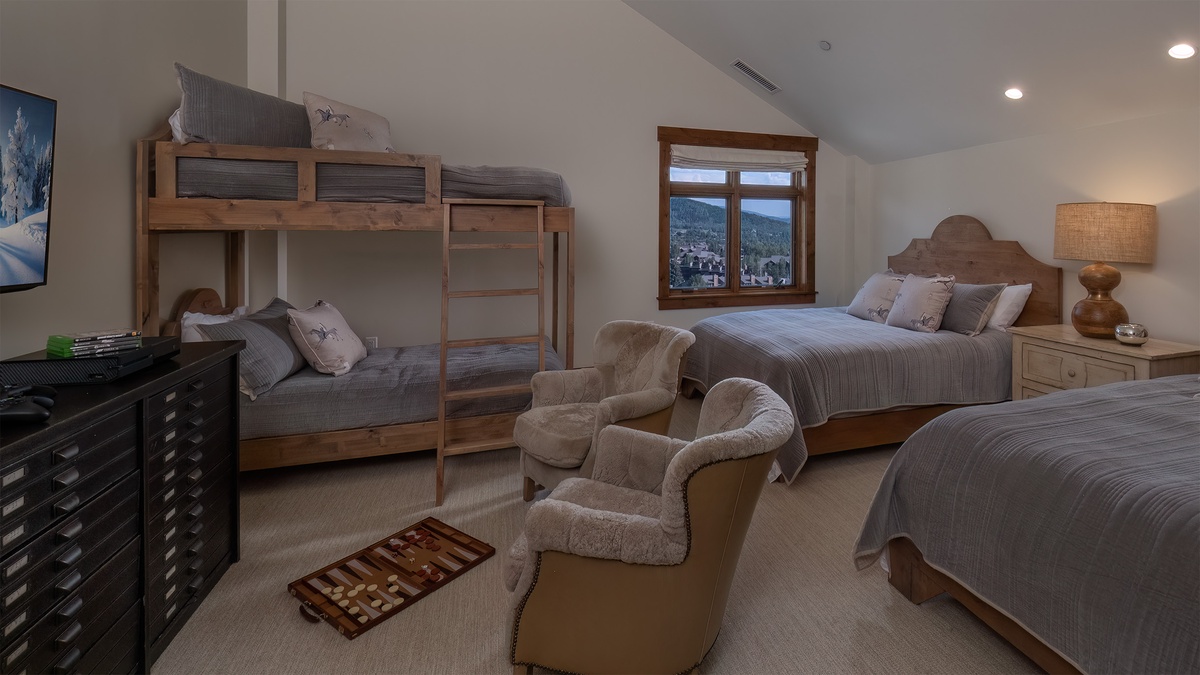 Bedroom 4, Main Level - Two queen beds and twin bunk beds