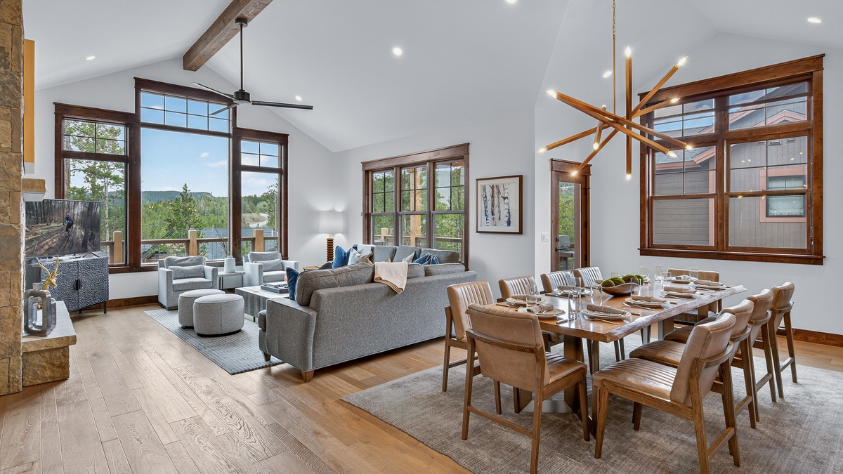 Great Room, Main Level