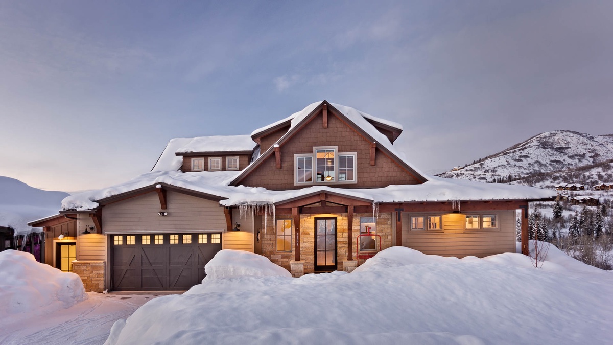 Welcome to Blackstone Lodge!