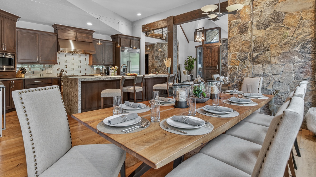 Dining Area, Main Level - Dining table with seating and open views to the kitchen