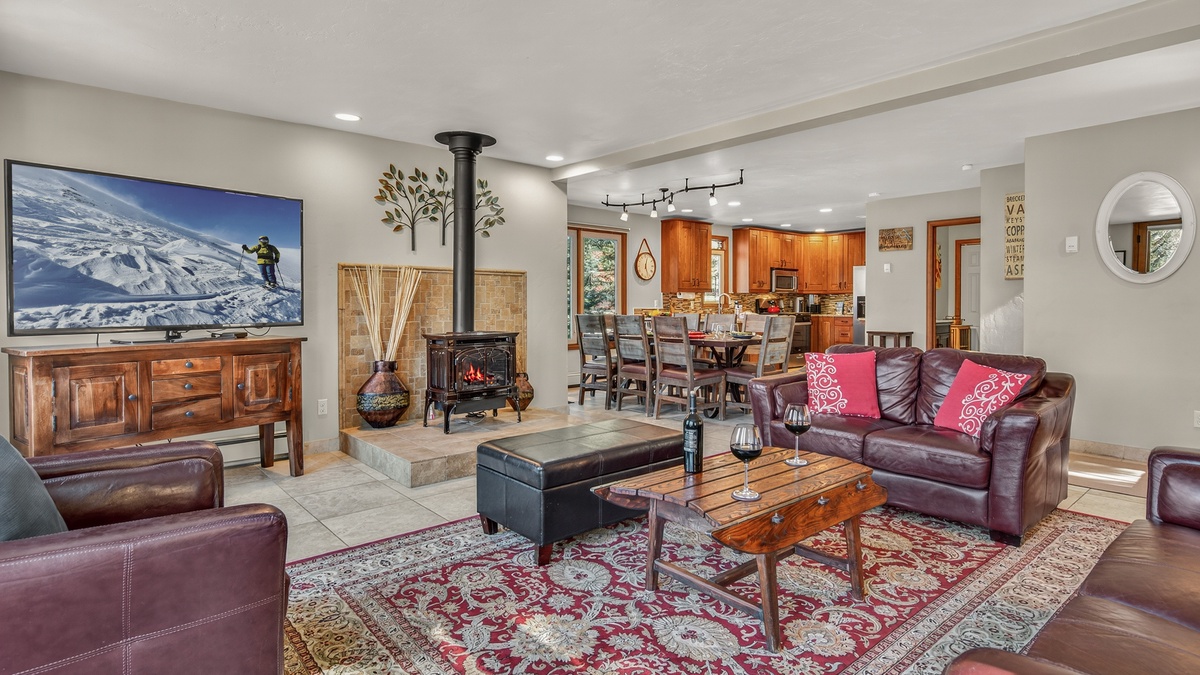 Great Room, Main Level