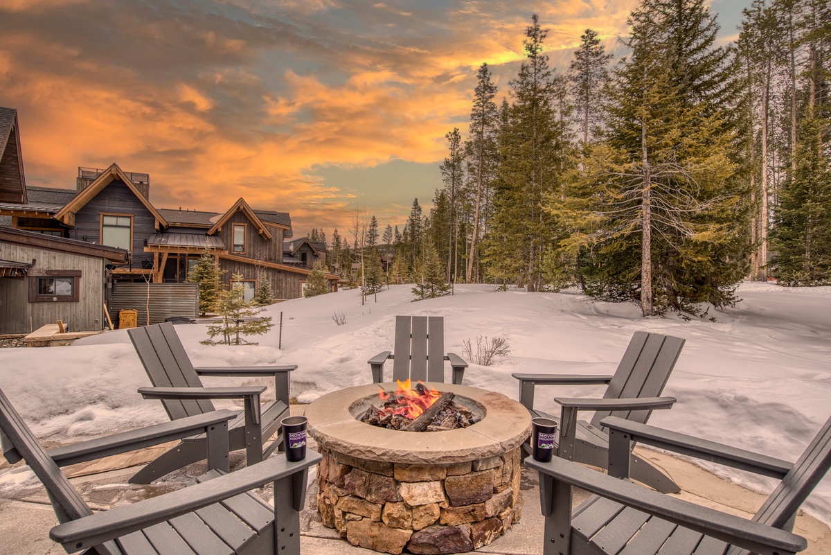 Patio, Lower Level - Fire pit on the back patio