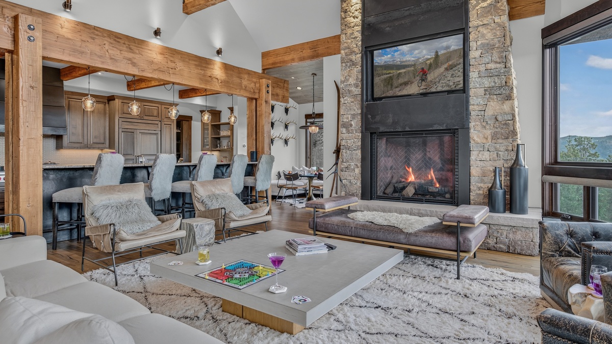 Great Room, Main Level - Seating area with kitchen view
