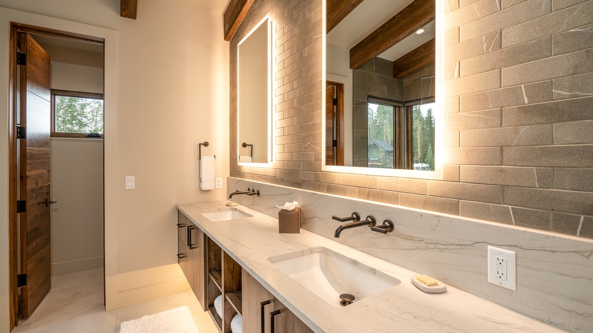 Bedroom 5, Lower Main Level - King suite 4 on lower main level ensuite bath