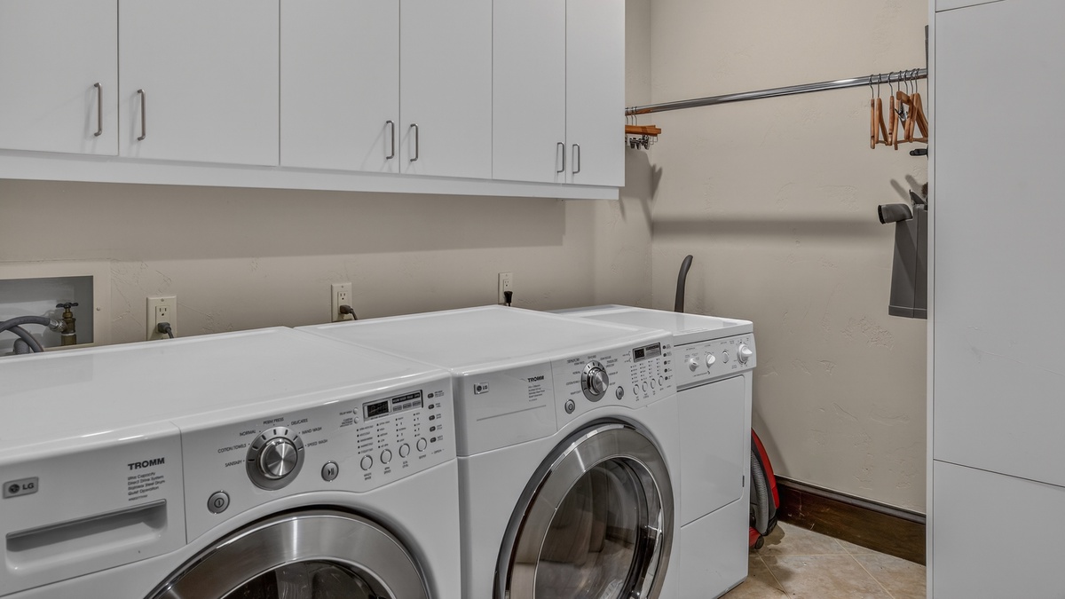 Laundry, Lower Level