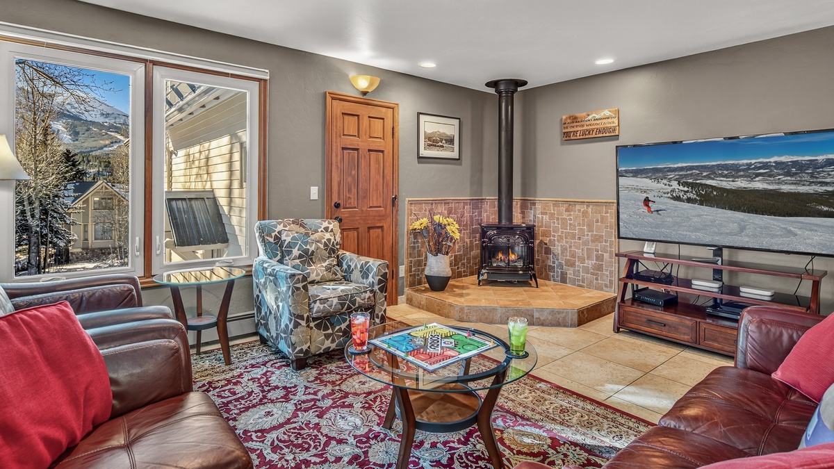 Great Room, Main Level