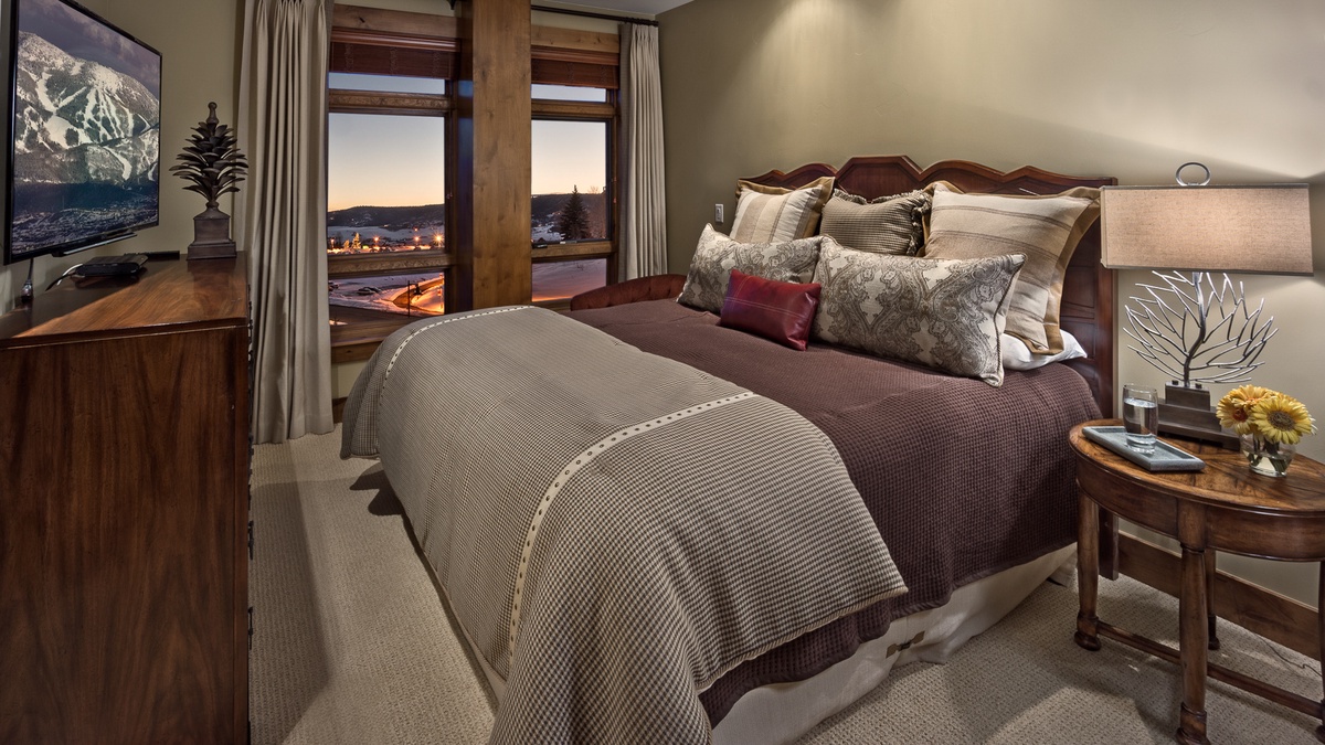 Bedroom 2, Main Level - King suite