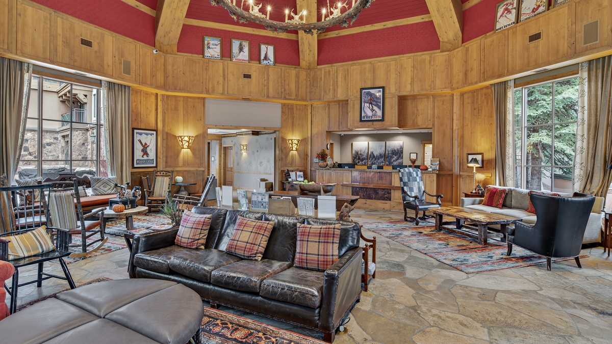 Villa Montane: Lobby