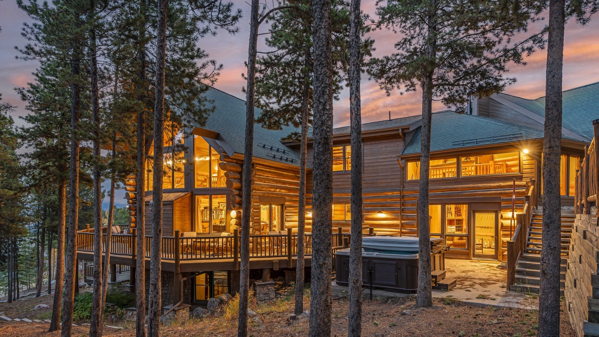 Back of Ski Classic Lodge