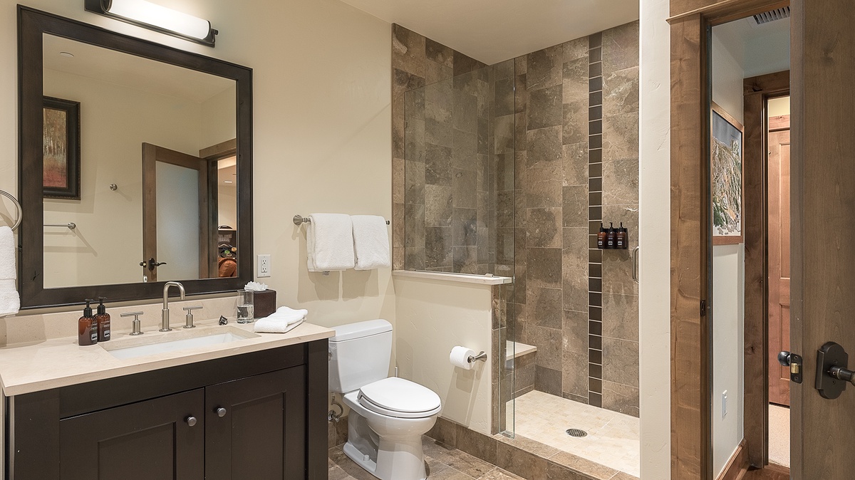 Hall Bathroom, Main Level - Shared hallway bath adjacent to Bedrooms 4 and 5