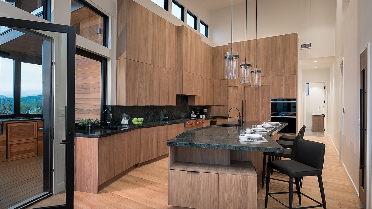 Gourmet Kitchen, Main Level