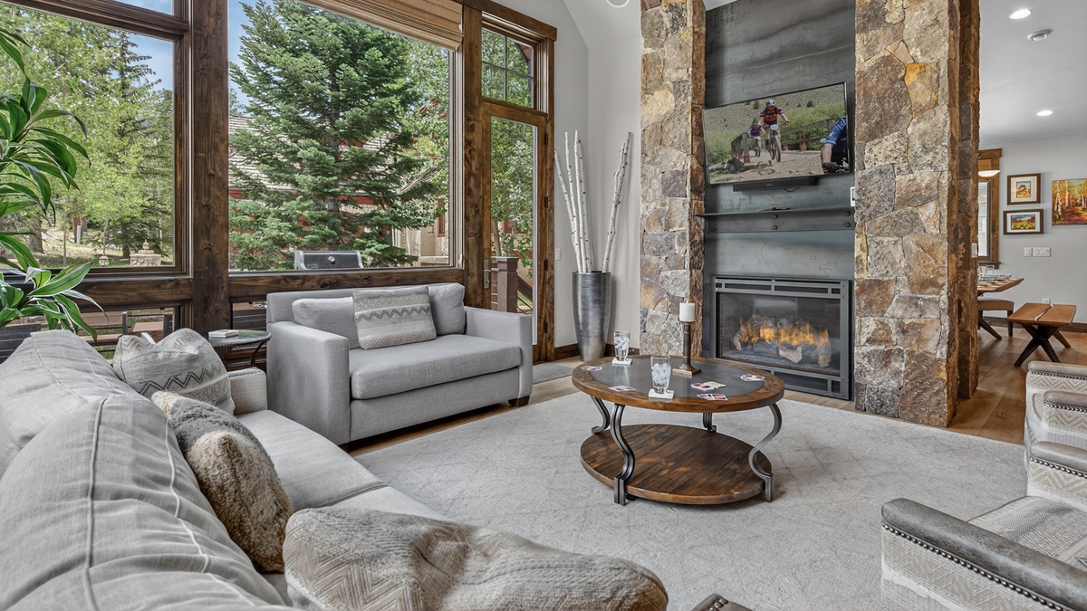 Great Room, Main Level - Seating area with fireplace