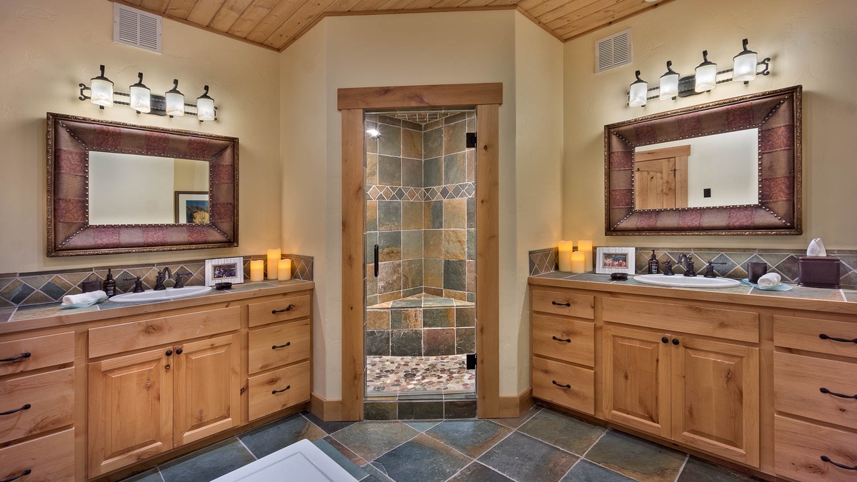 South side Primary ensuite