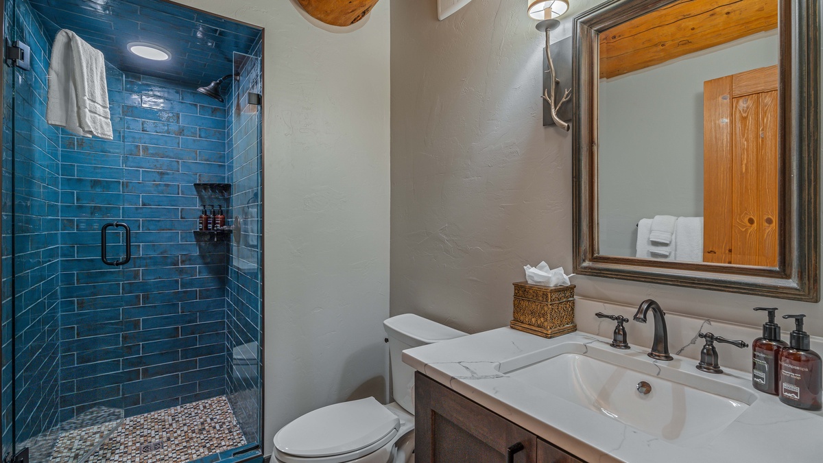 Bedroom 4, Main Level - Shared bathroom