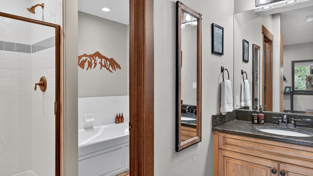 Bedroom 3, Lower Level - Apartment shared bathroom