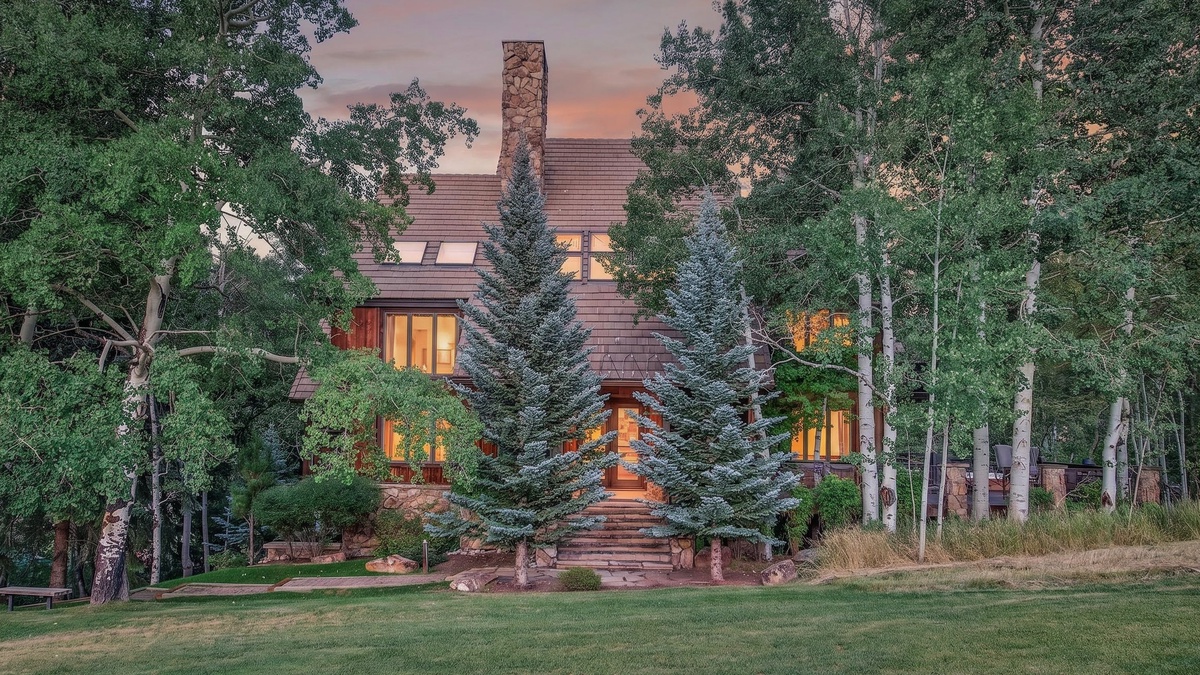 Welcome to Aspen Glade Retreat!