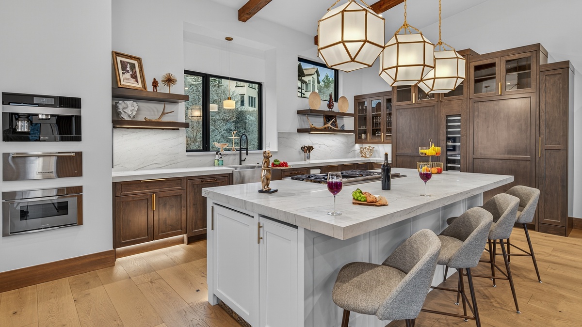 Kitchen, Upper Level