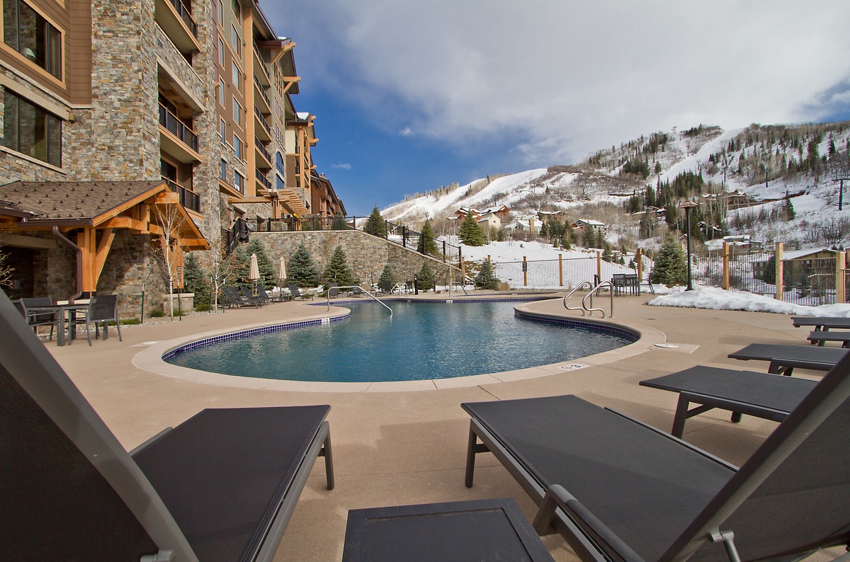 Community pool at Edgemont