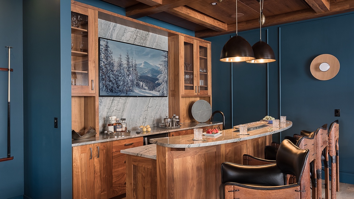 Wet Bar, Main Level - Built-in bar with seating and cabinetry