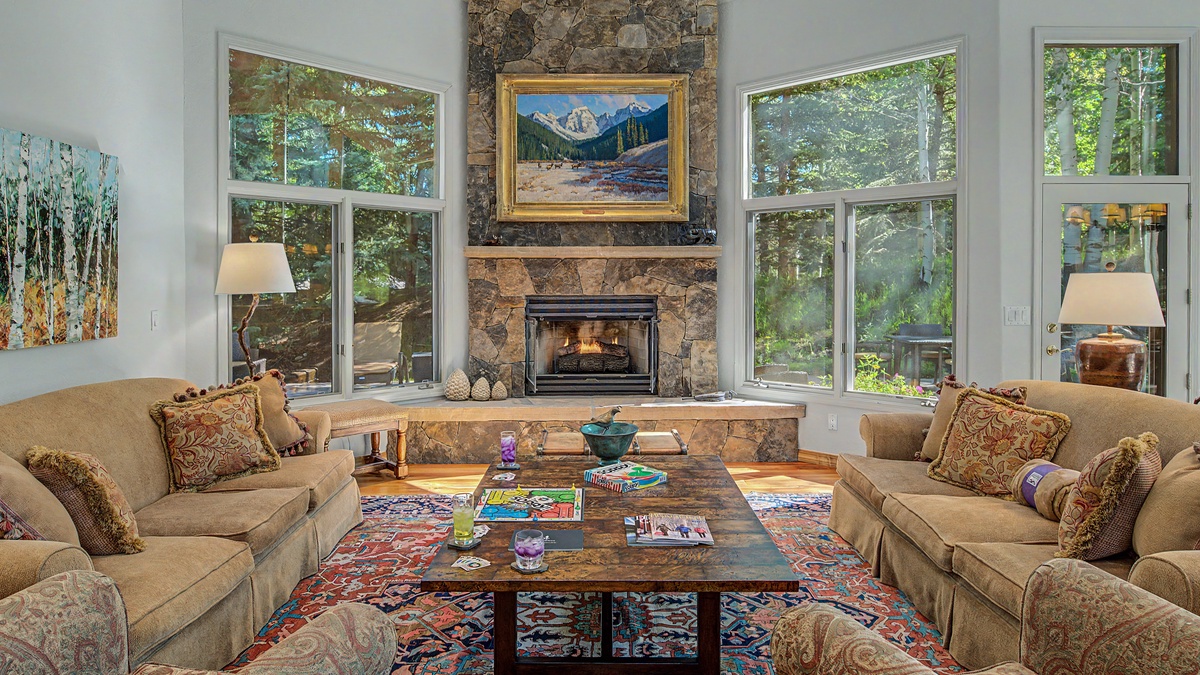 Wild Iris Lodge