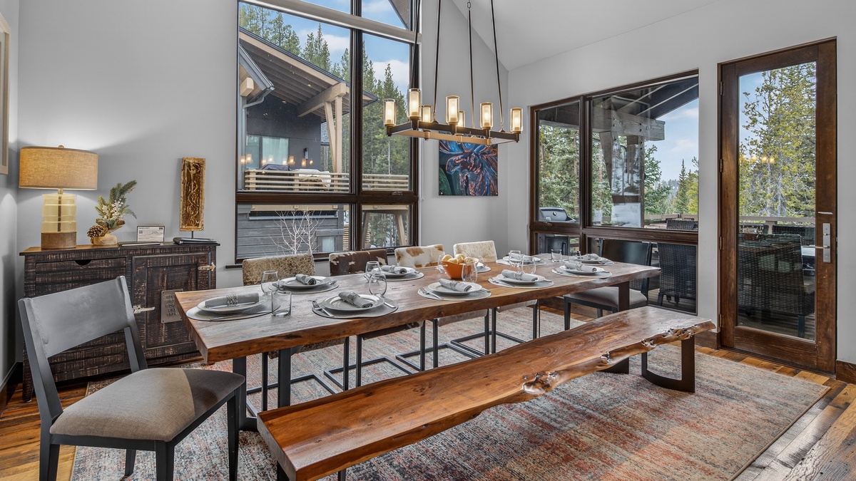 Dining Area, Main Level