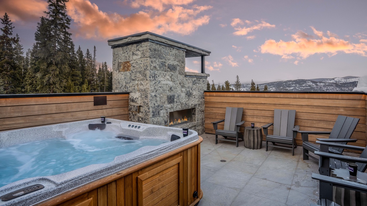The Bear's Den - Breckenridge Rental - Moving Mountains