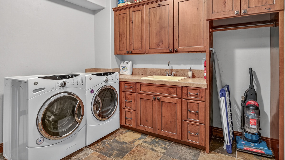 Laundry, Lower Level